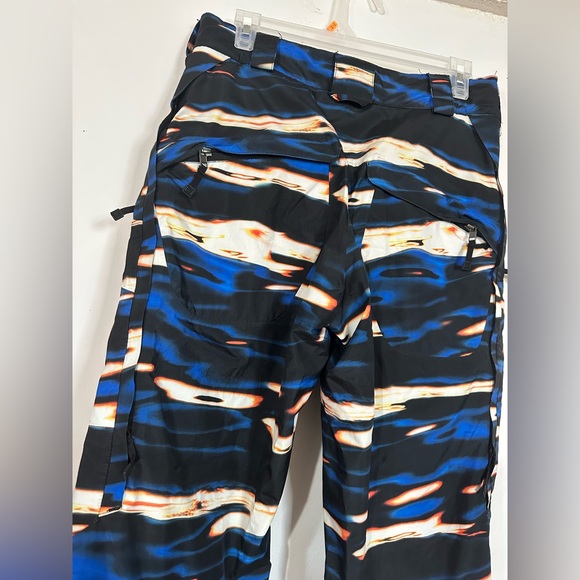 Burton AK 2L Stagger Snowpants - Picture 5 of 5